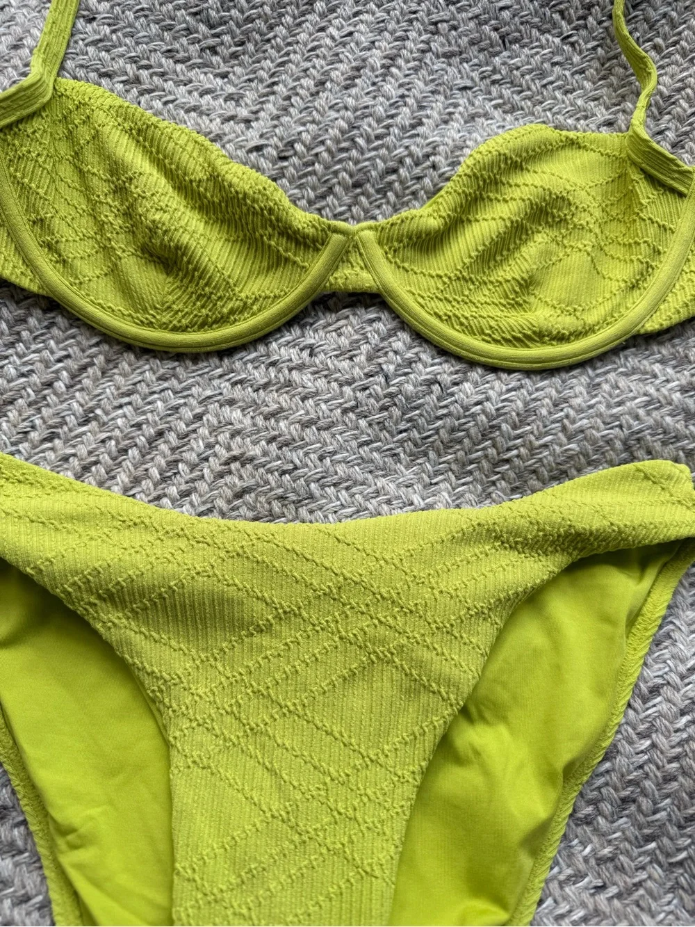 Monday Swimwear Top Size L Bottom Size M